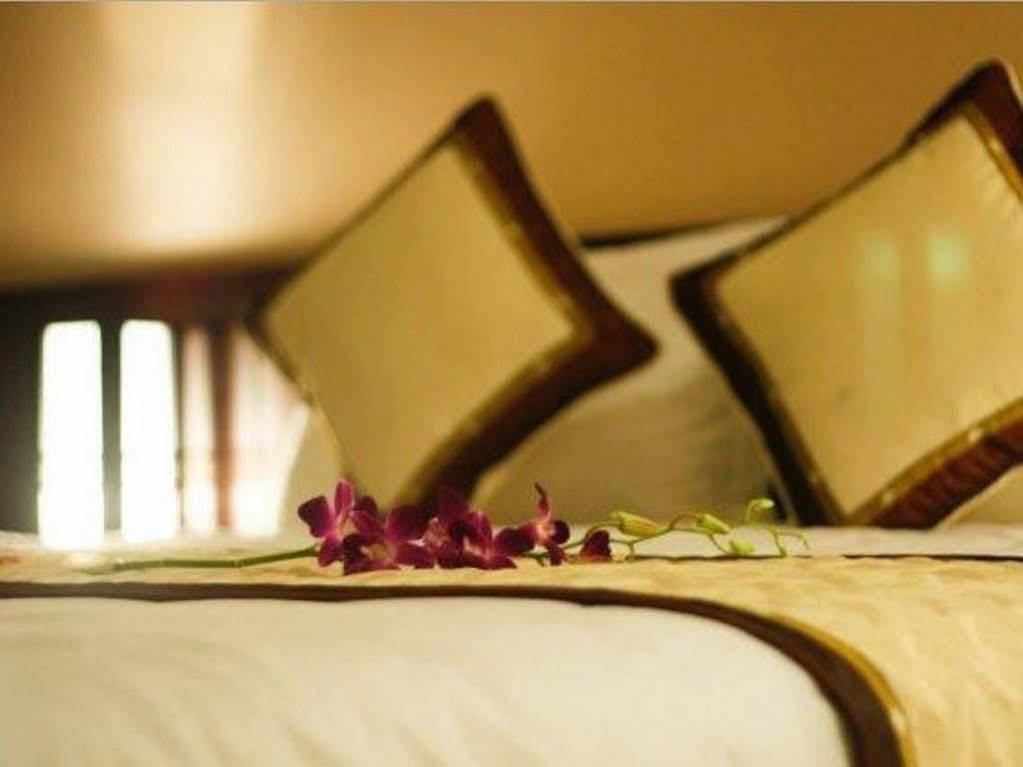Hue Smile Hotel Esterno foto